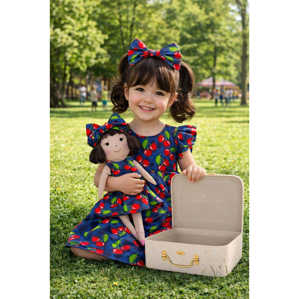 Kit Boneca Alice Cereja + Petit Case