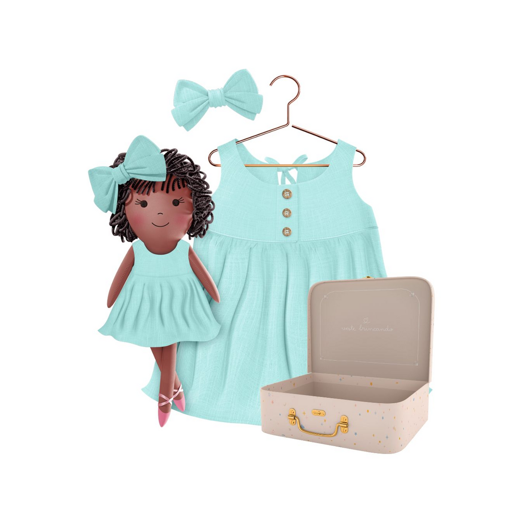 Kit Boneca Bella Liso Verde + Petit Case