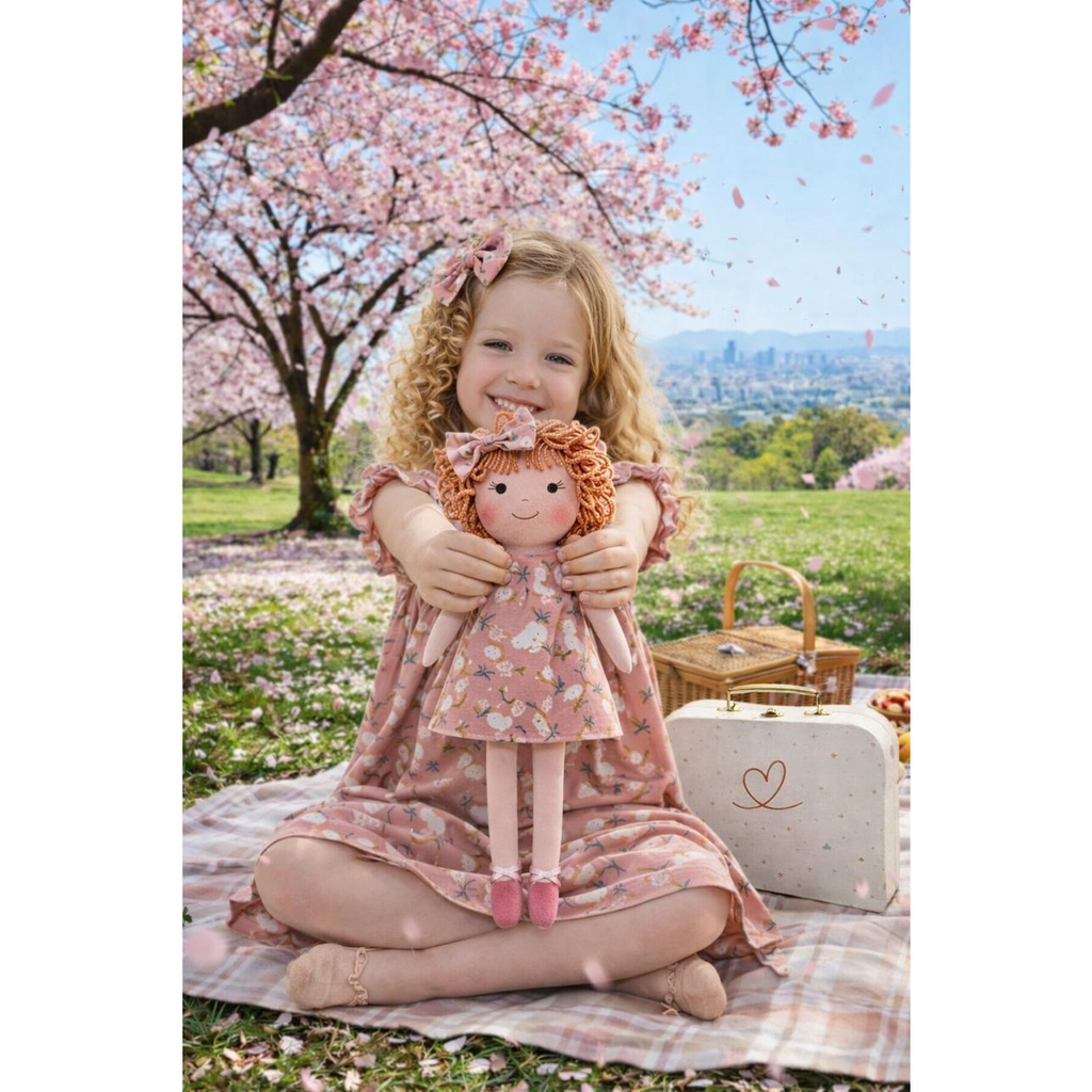 Kit Boneca Aninha Jardim + Petit Case
