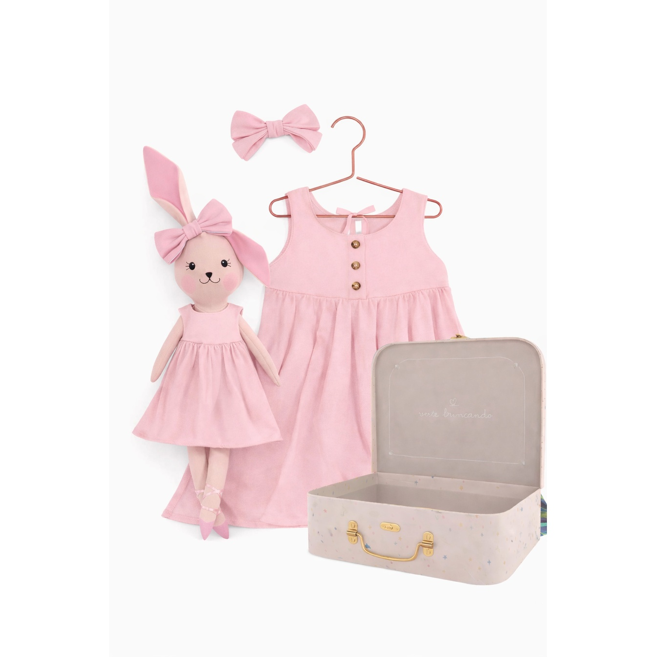 Kit Boneca Coelhinha Chloe Liso Rosa + Petit Case