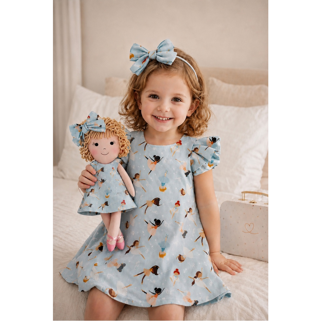 Kit Boneca Aninha Bailarina + Petit Case