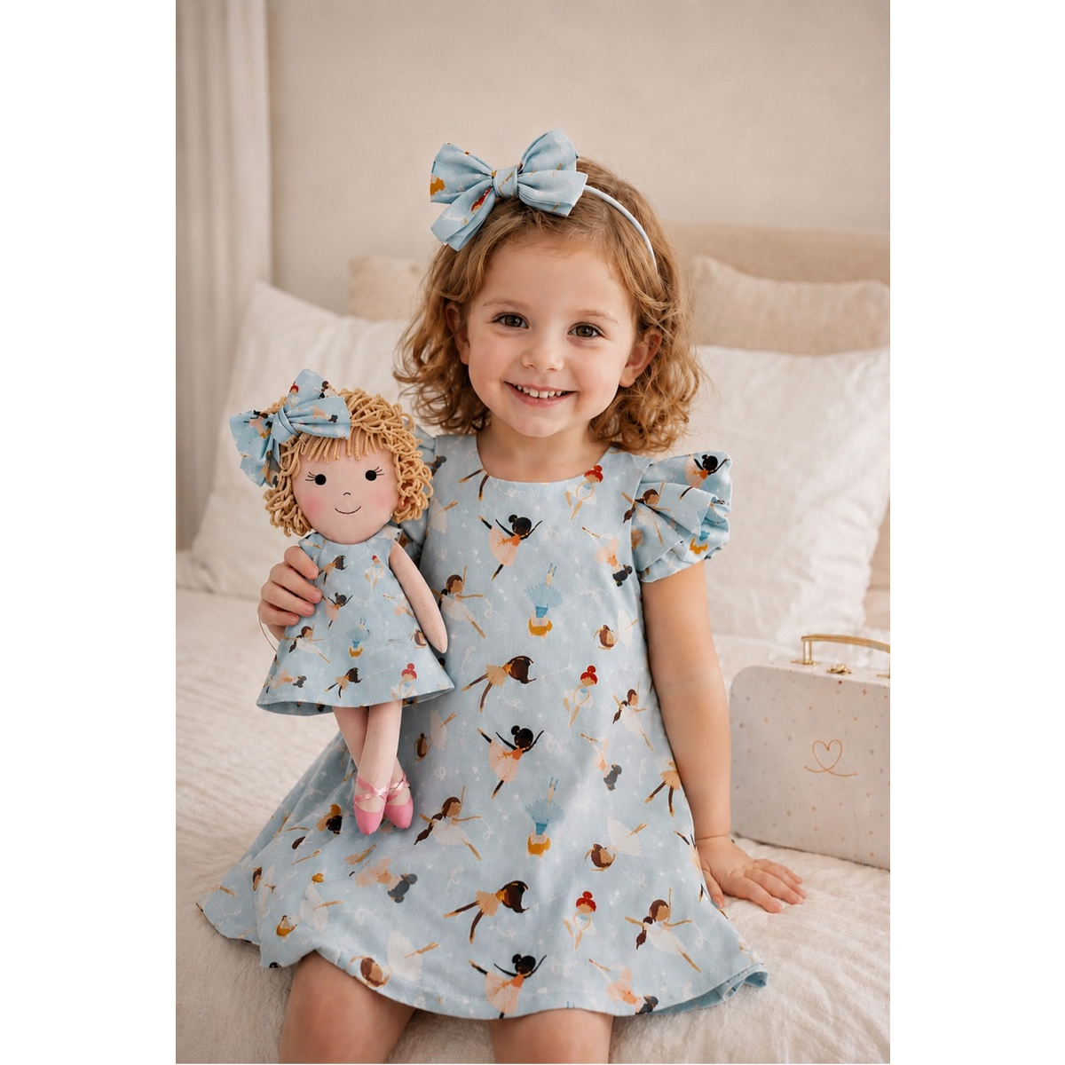 Kit Boneca Aninha Bailarina + Petit Case
