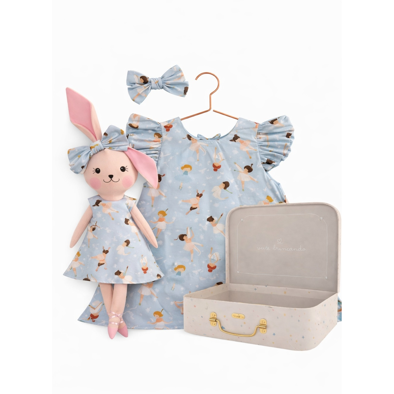 Kit Boneca Coelhinha Chloe Bailarina + Petit Case