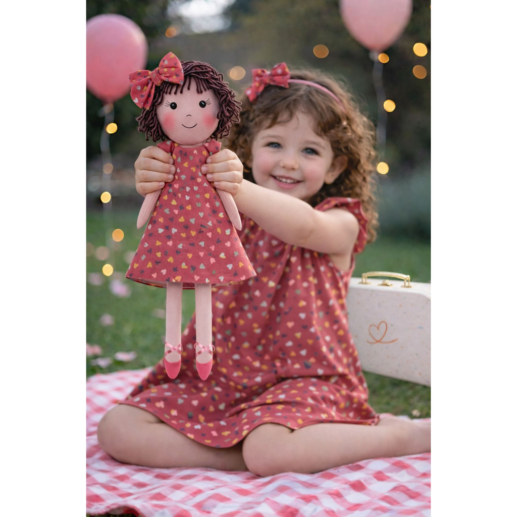 Kit Boneca Nelinha Corações + Petit Case