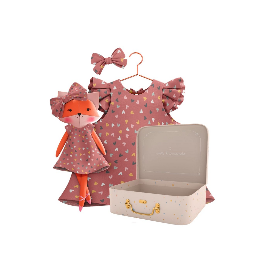Kit Boneca Dona Raposa Corações + Petit Case