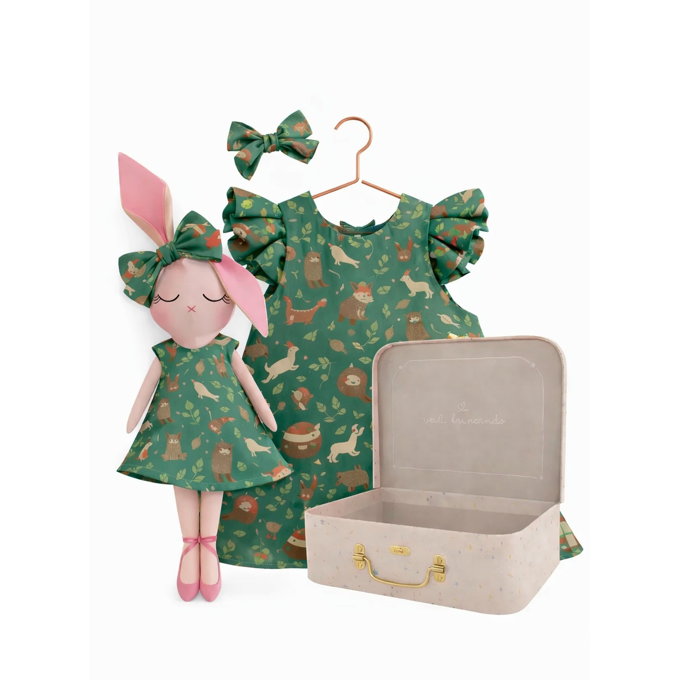 Kit Boneca Coelhinha Chloe Bosque + Petit Case