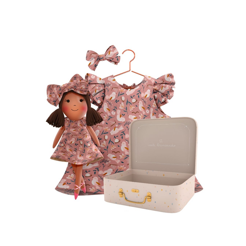 Kit Boneca Manu Jardim + Petit Case