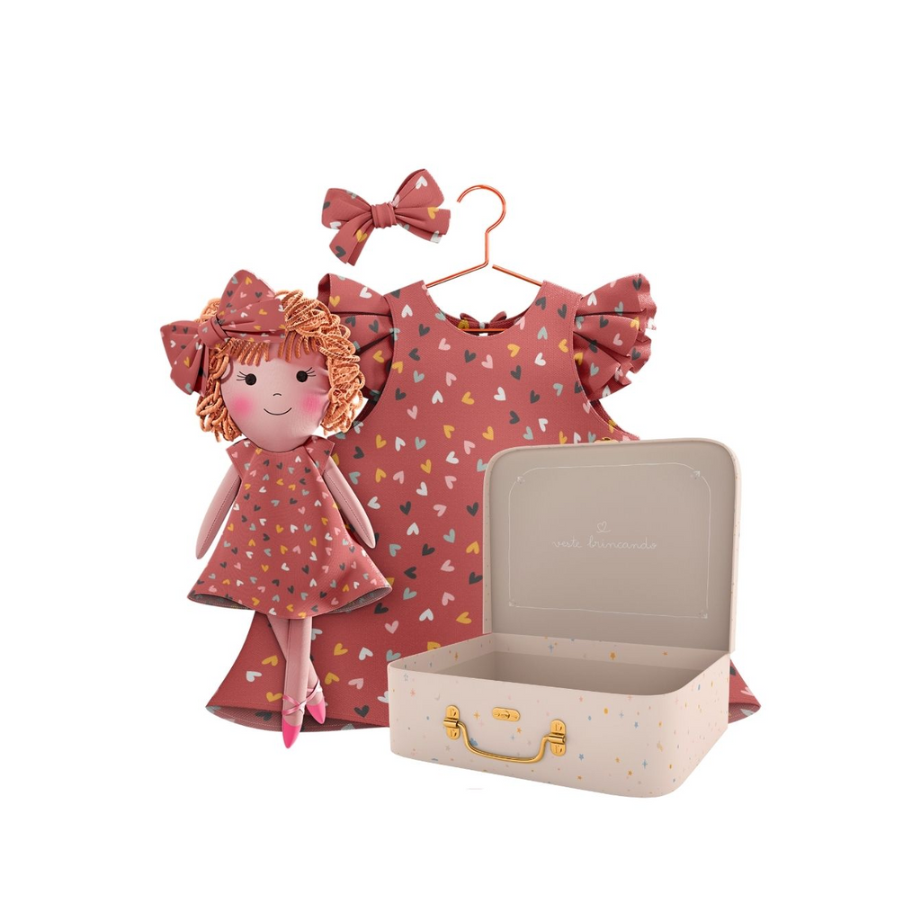Kit Boneca Aninha Corações + Petit Case