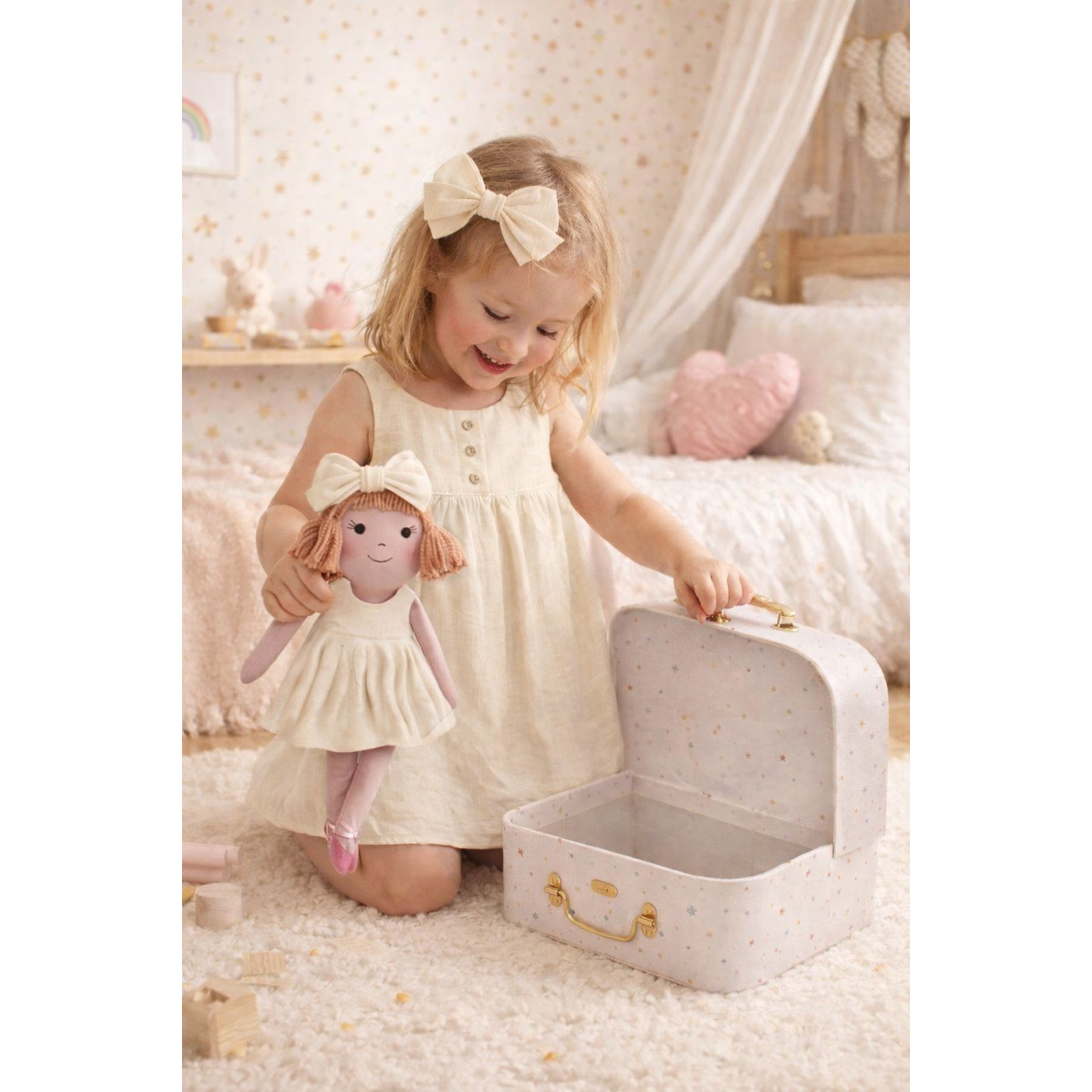 Kit Boneca Nina Liso Amarelo+ Petit Case